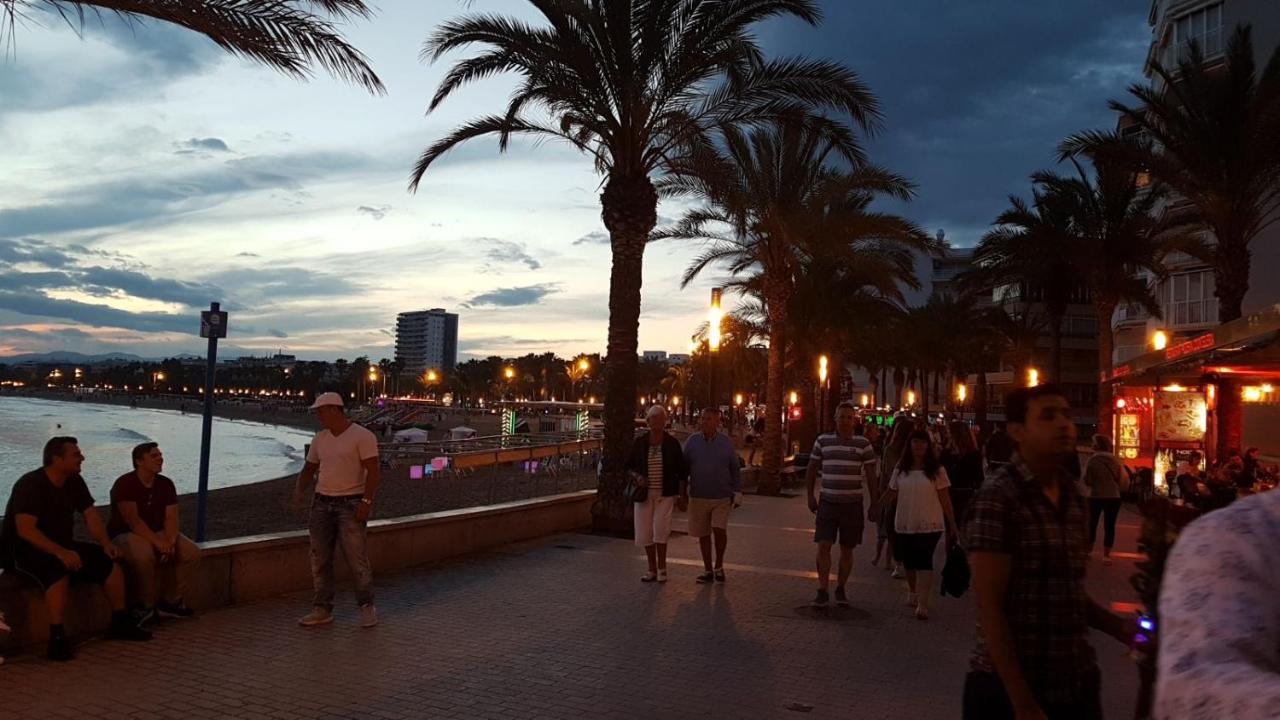 Apartment Center Salou Near Port Aventura Exterior foto